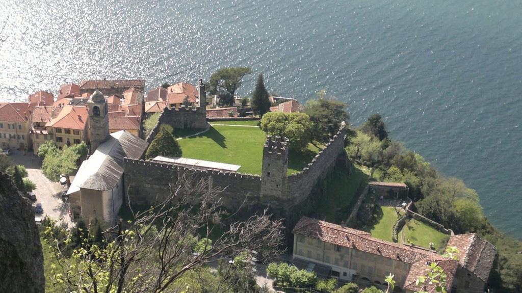 Al Castello Leilighet Dervio Eksteriør bilde